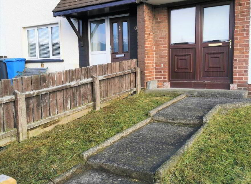 239 Greenland Drive, Larne, BT40 1EY photo