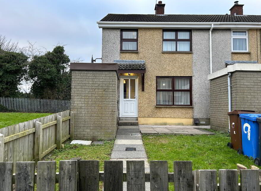 9 Craigmore Parks, Antrim, BT41 1DR photo