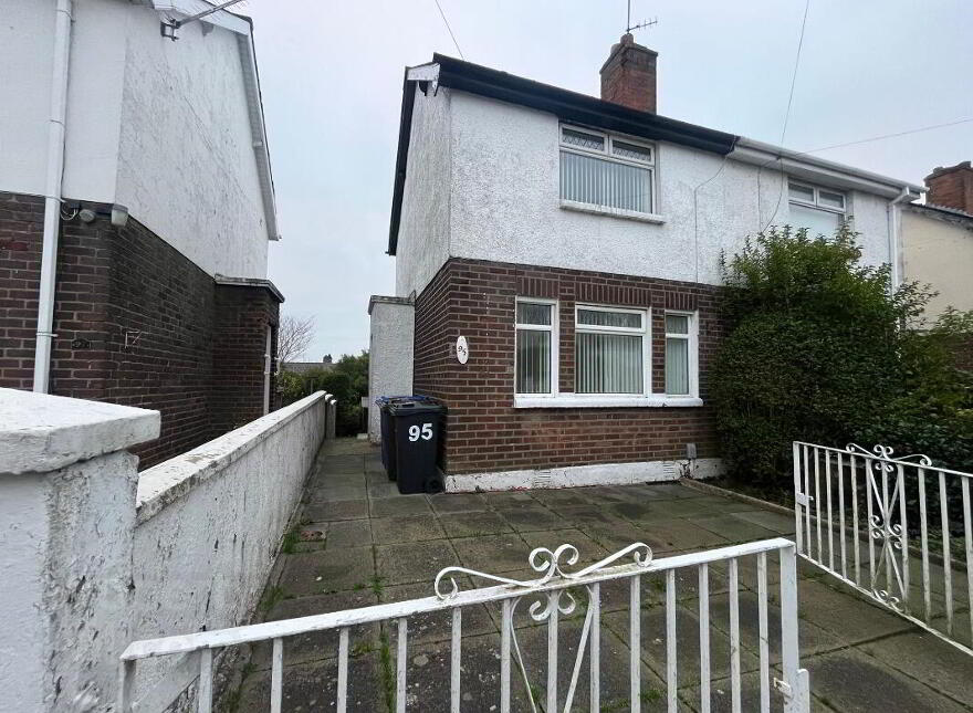 95 Joanmount Park, Belfast, BT14 6PG photo