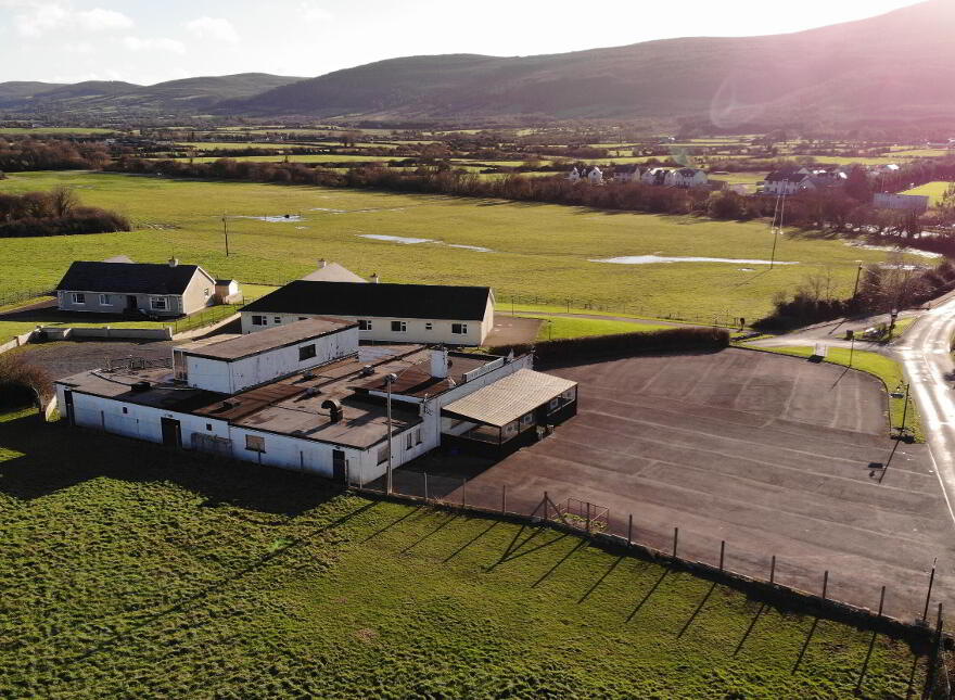 Glenview Lounge, Poultar, Ardfinnan photo