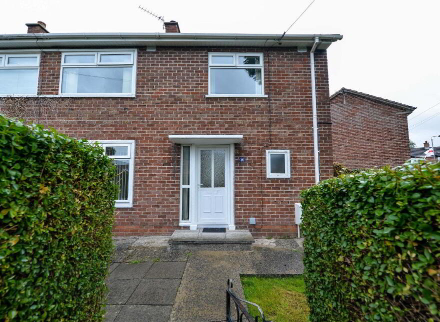 16 Cloghan Crescent, Belfast, BT5 7HG photo