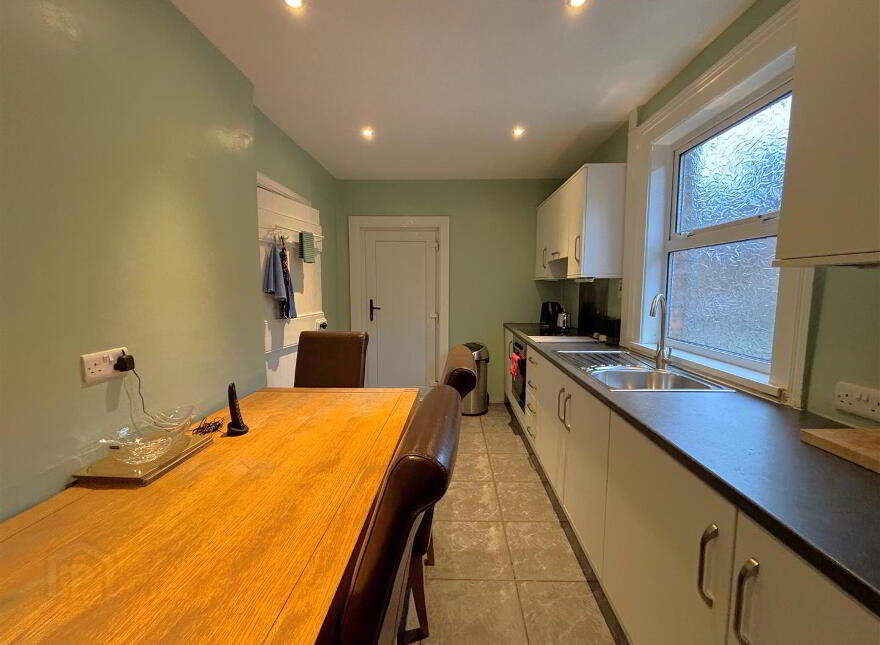 7 Easton Crescent, Cliftonville, Belfast, BT14 6LJ