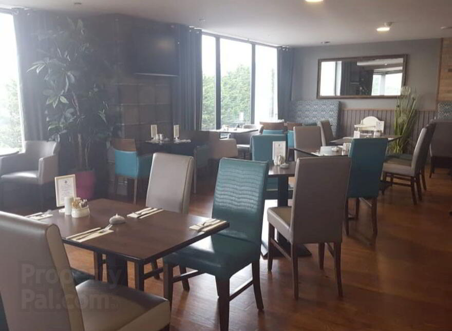 Modern Turnkey Restaurant, Donegal Road, Killybegs photo