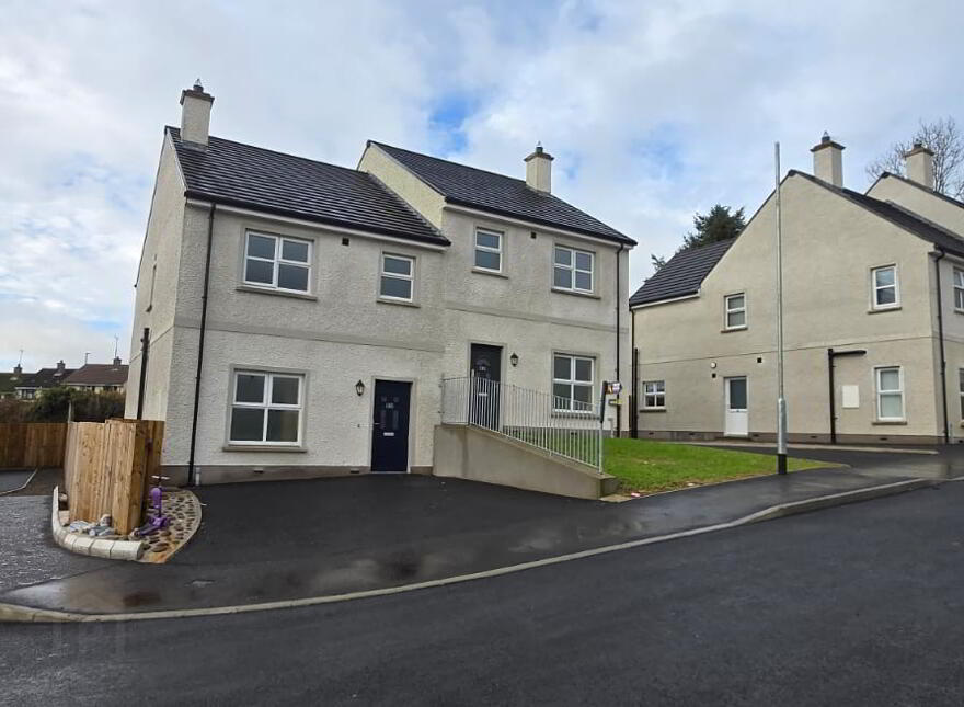 3 Bedroom Semi-Detached, Castletown Brae, Castletown Brae, Fintona, Omagh