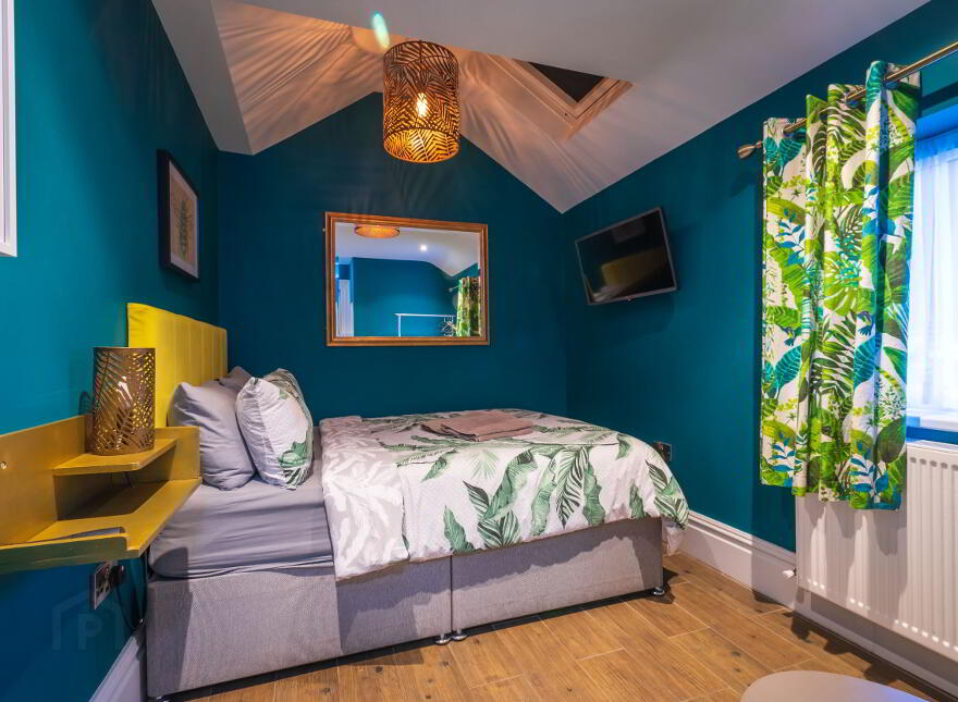 ART HOUSE, 15 Lawrence Hill, Derry, BT48 7NJ
