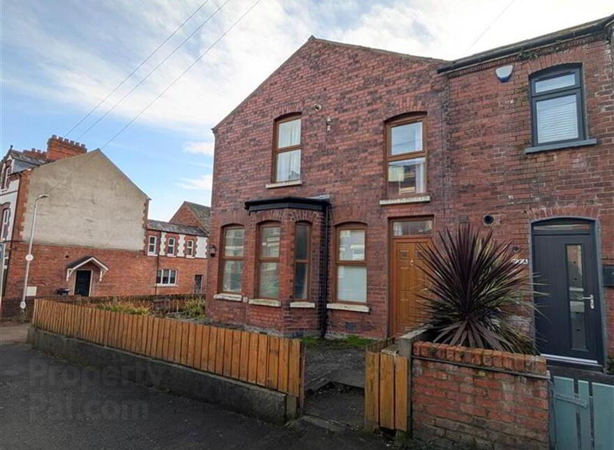 1 Stranmillis Street, Stranmillis, Belfast, BT9 5FE photo