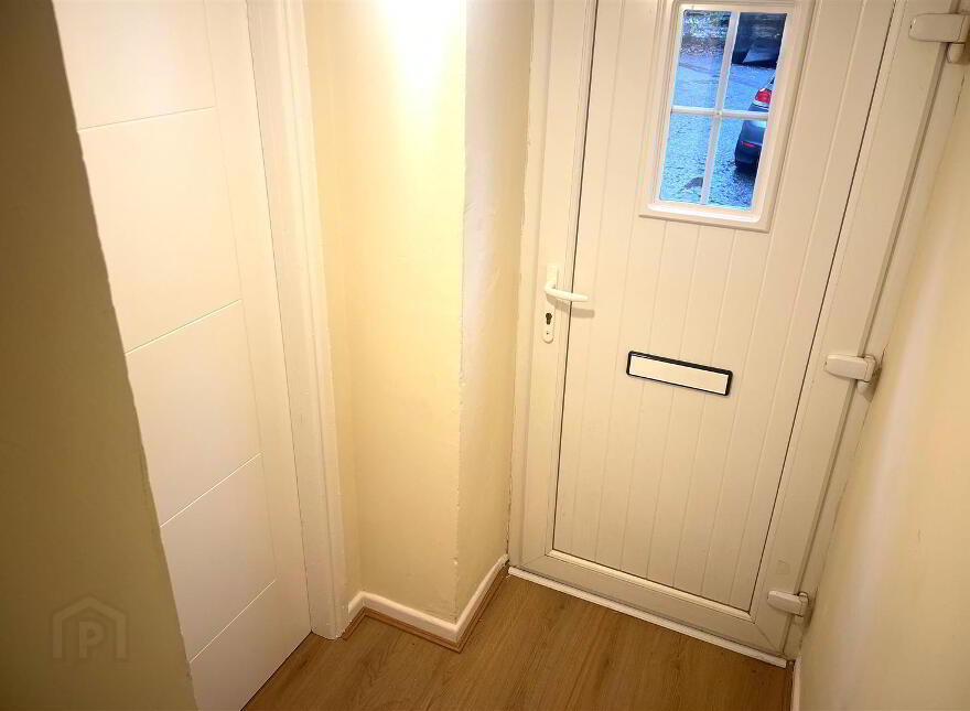 69 Riverside, Antrim, BT41 4BL