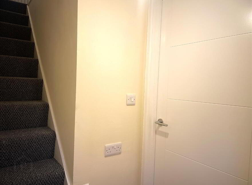69 Riverside, Antrim, BT41 4BL