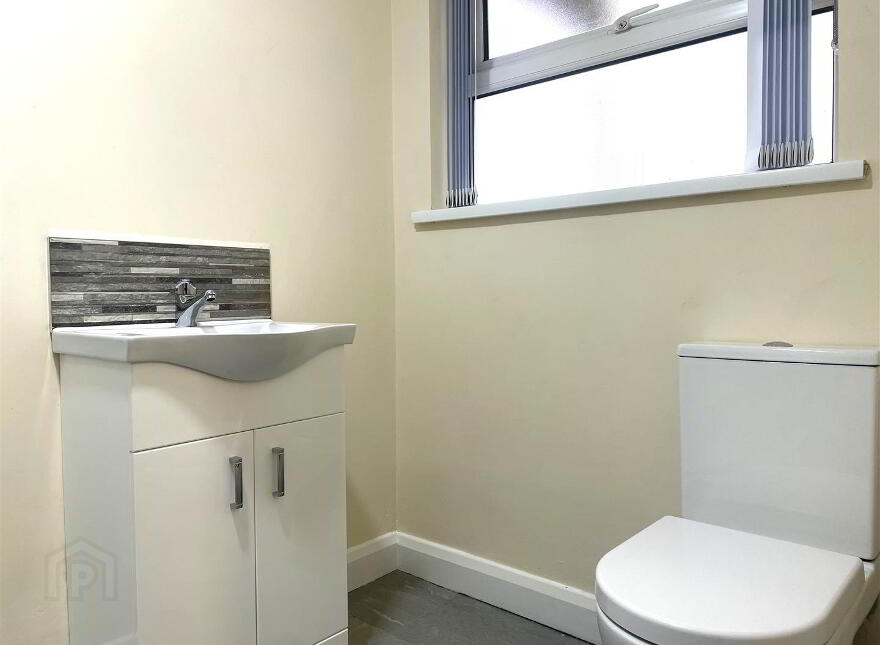 69 Riverside, Antrim, BT41 4BL