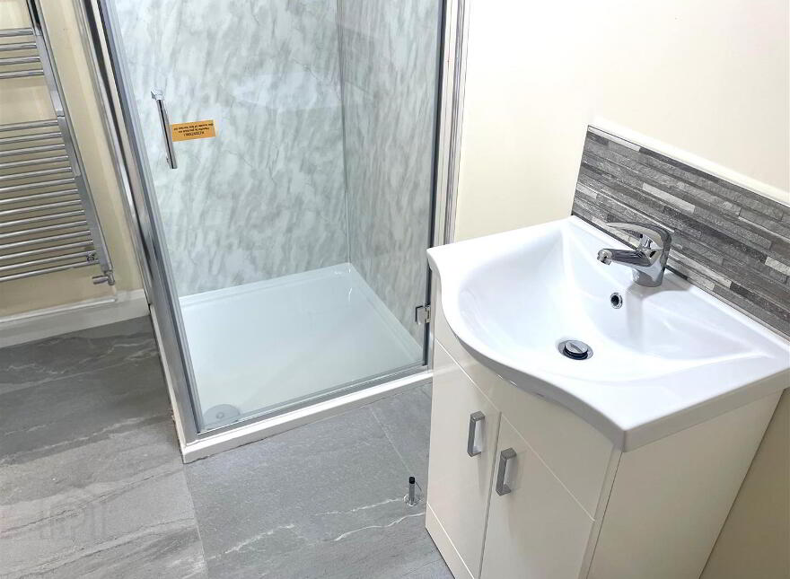 69 Riverside, Antrim, BT41 4BL