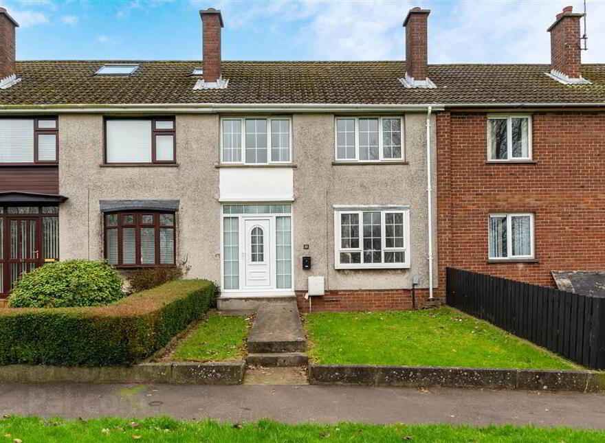 53 Riverside, Dunmurry, Belfast, BT17 9DJ photo