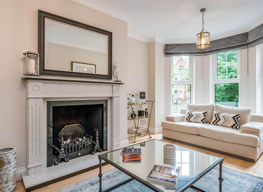 50c Marlborough Park South, Malone, Belfast, BT9 6HR