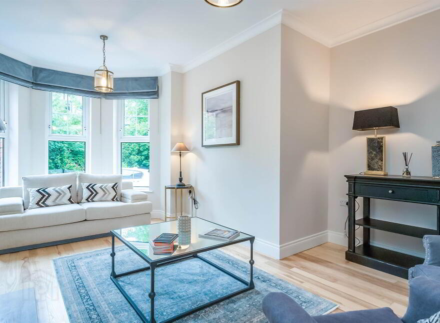 50c Marlborough Park South, Malone, Belfast, BT9 6HR