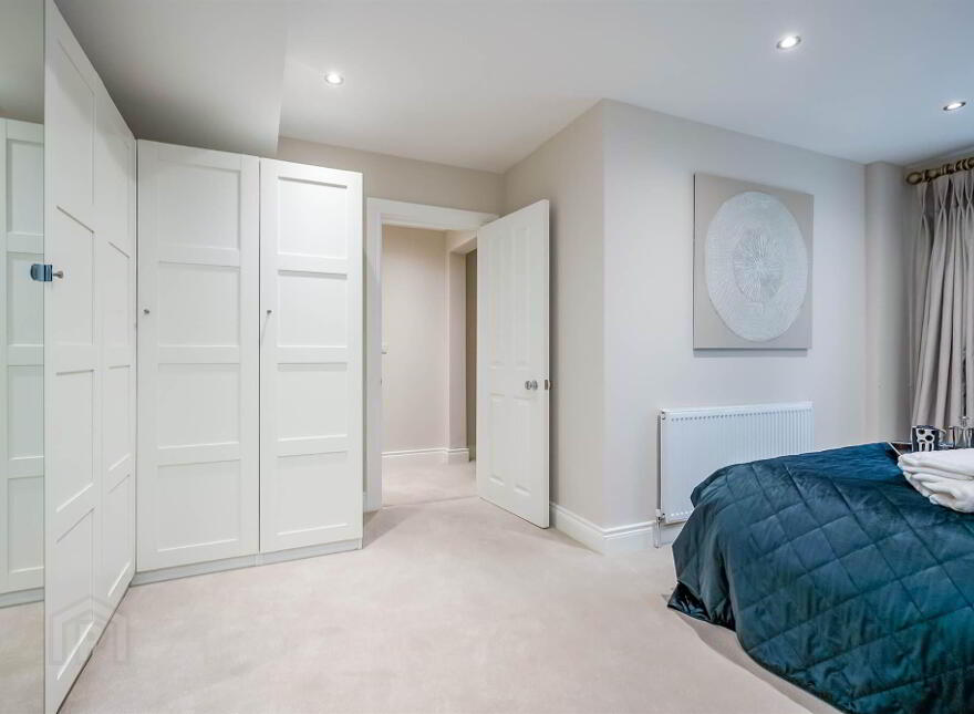 50c Marlborough Park South, Malone, Belfast, BT9 6HR