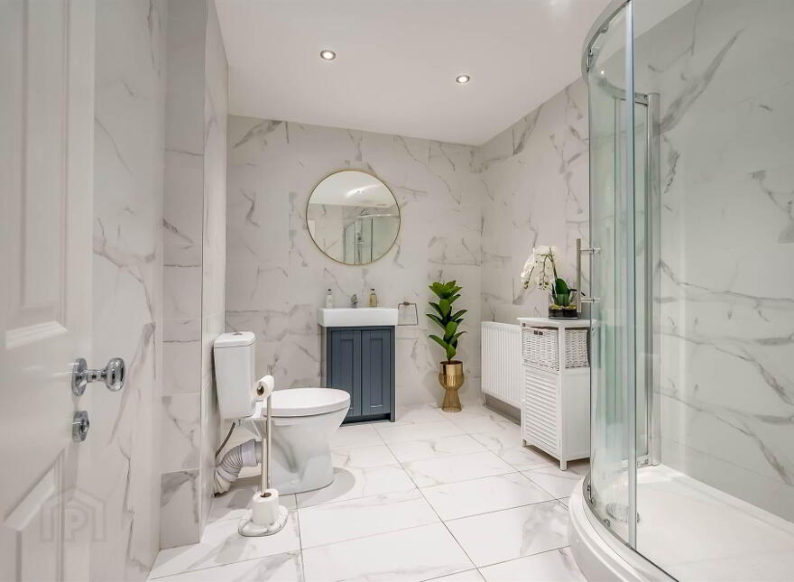50c Marlborough Park South, Malone, Belfast, BT9 6HR