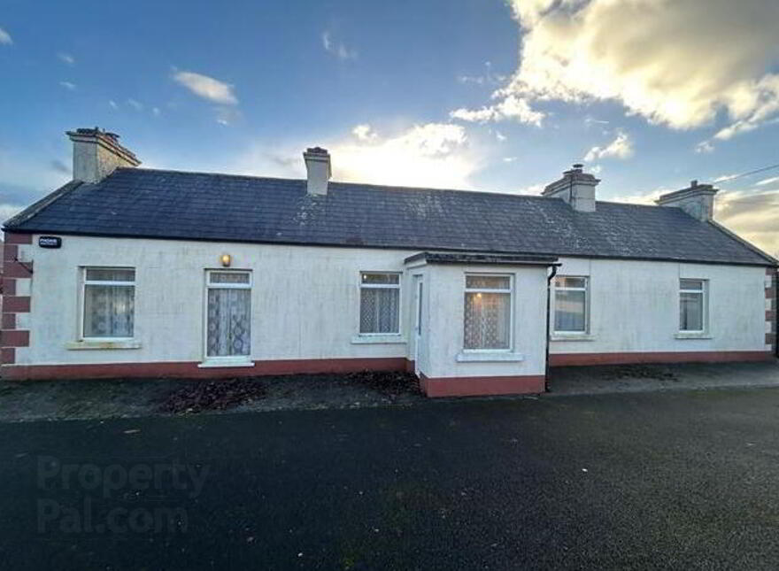 Lisacul, Castlerea, F45H303 photo