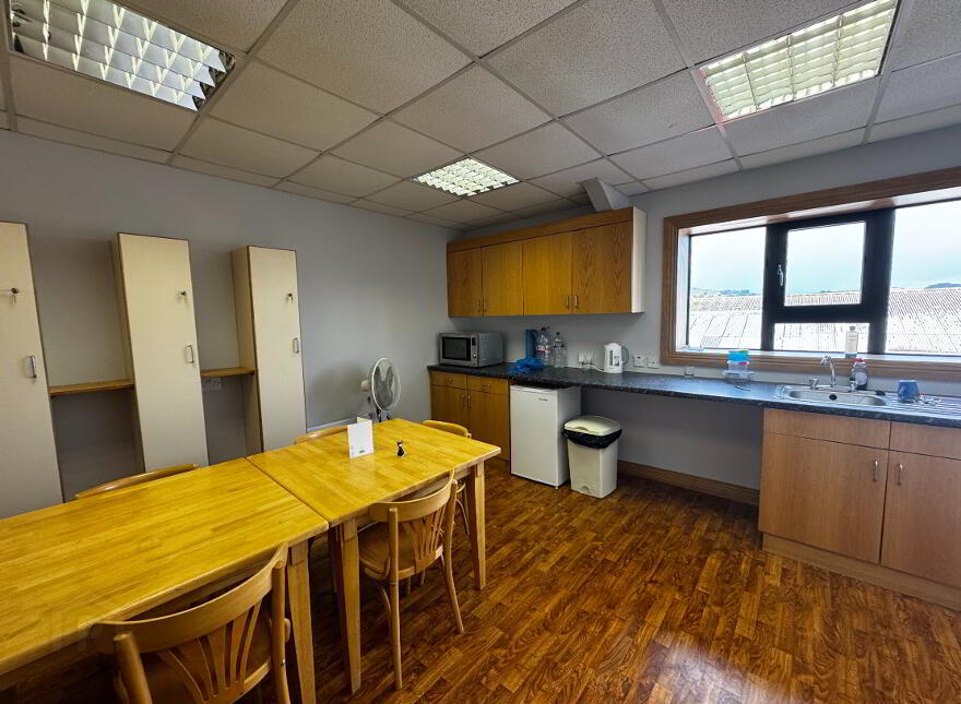 Turnkey Office & Store, The Glebe, Killybegs