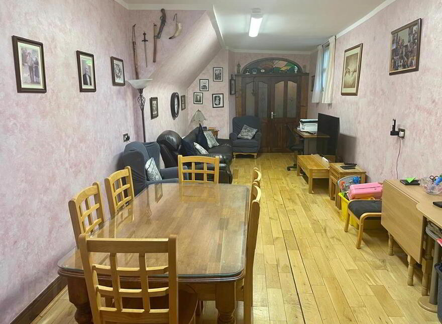 Genoa Take Away, 30 Grattan Square, Dungarvan, X35ED71