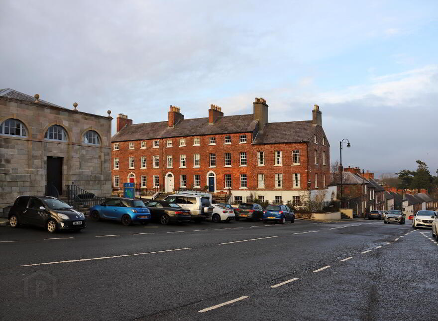 SHORT TERM LET, Meeting Street, Hillsborough, BT26 6GP