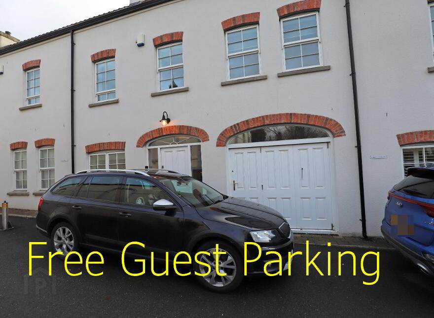 SHORT TERM LET, Meeting Street, Hillsborough, BT26 6GP