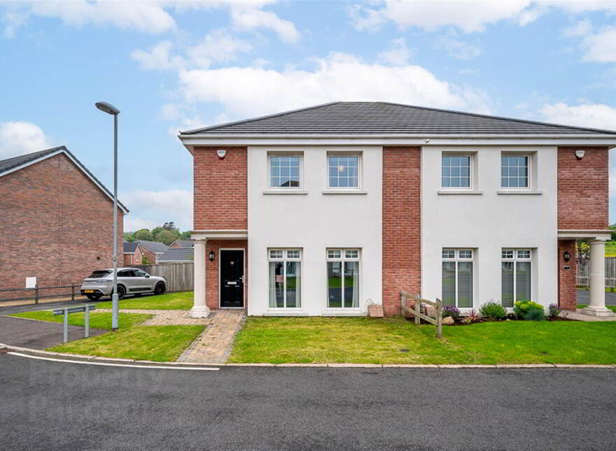 10 Millreagh Close, Dundonald, Belfast, BT16 1AJ photo