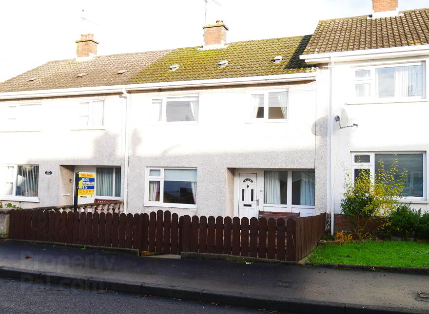 35 Coleshill Crescent, Enniskillen, BT74 7LA photo