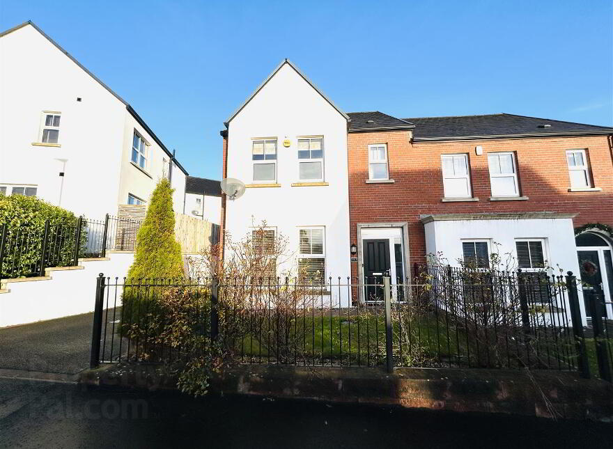 143 Birch Hill, Waterside, L'Derry, BT47 2FL photo