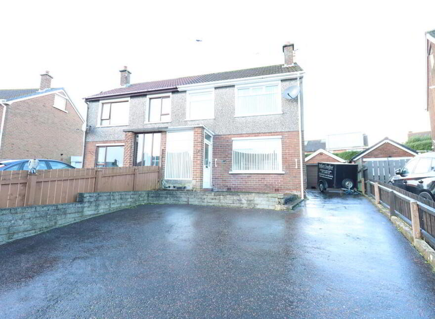 17 Church Park, Newtownabbey, BT36 6ER photo