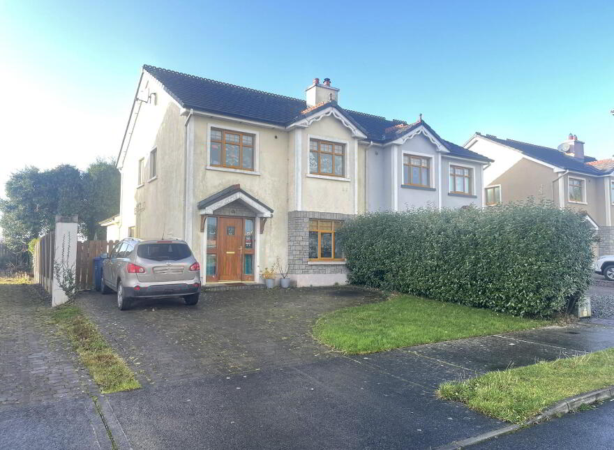 42 Oldwood, Ardsallagh, Roscommon Town, F42FW67 photo