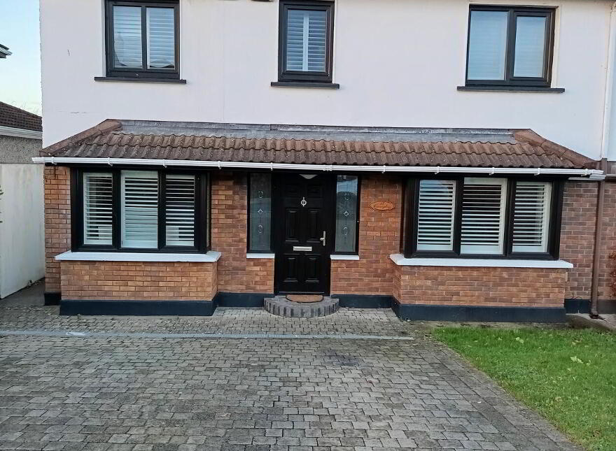 Cnocglass, 15 Russell Close, Dooradoyle photo