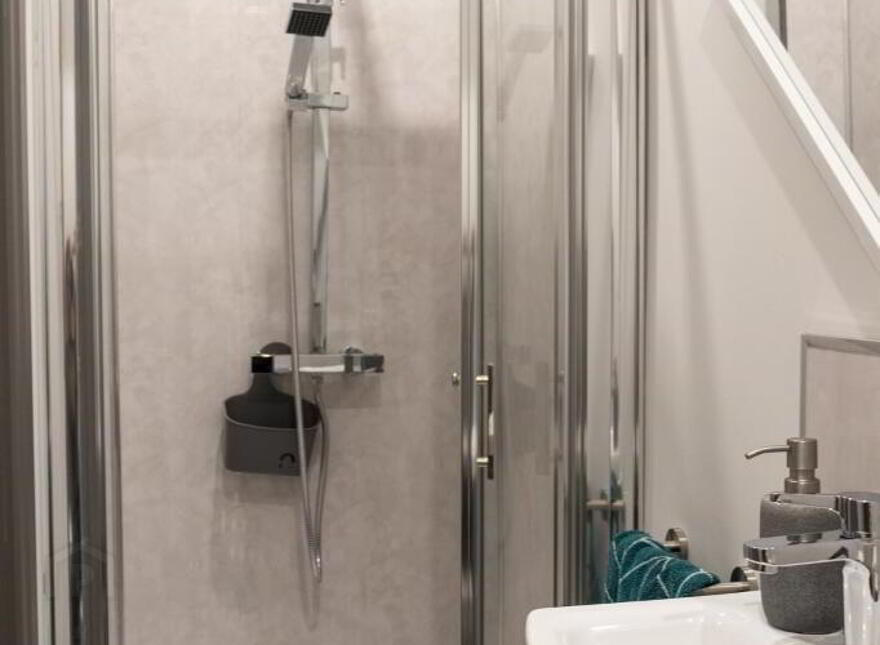 Room 4, 42 Grace Avenue, Belfast, BT5 5JH