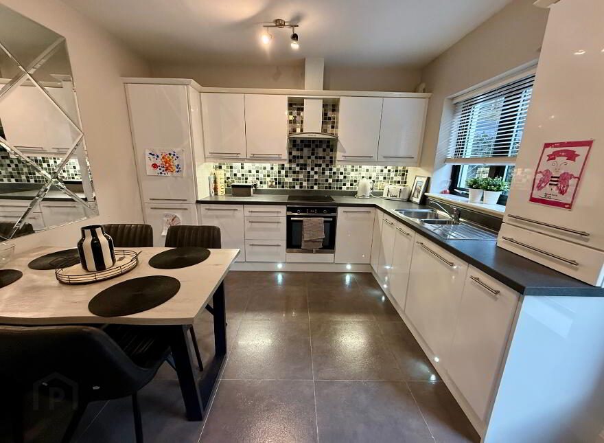 4 Woodland Chase, Waterside, L’derry, BT47 2LA