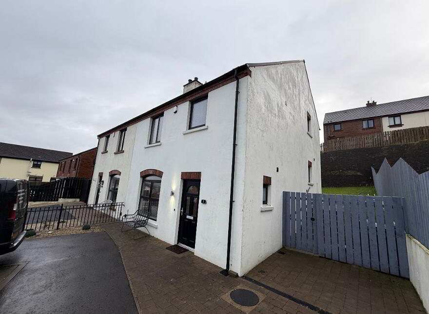 4 Woodland Chase, Waterside, L’derry, BT47 2LA
