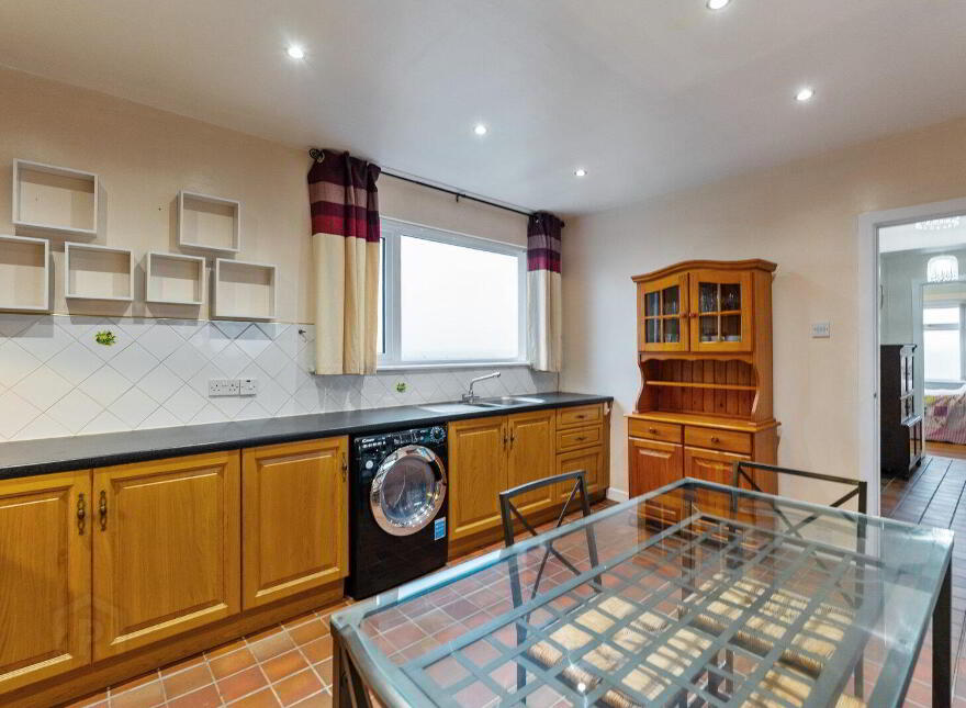 94 Shore Road, Ballyhalbert, Newtownards, BT22 1BJ