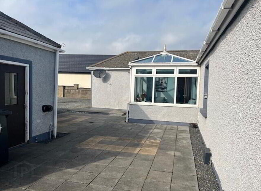94 Shore Road, Ballyhalbert, Newtownards, BT22 1BJ