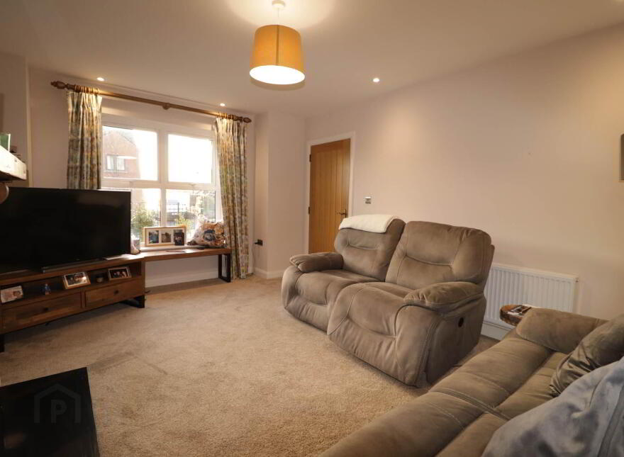 5 Drumgarrow Avenue, Drumgarrow, Enniskillen, BT74 4GZ
