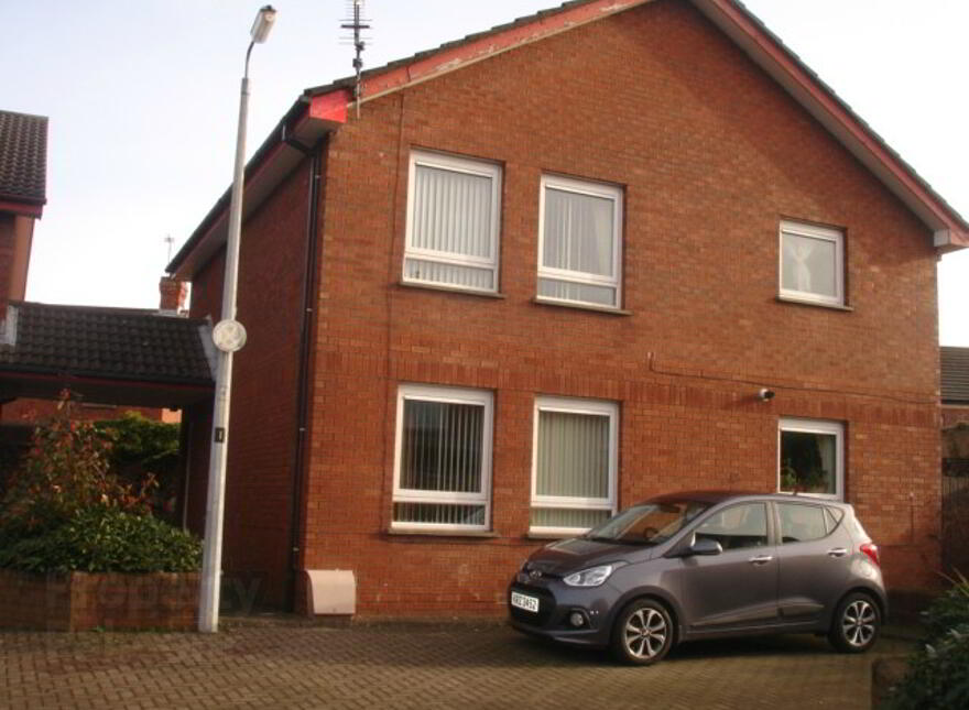 3a Schomberg Court, Carrickfergus, BT38 8AN photo