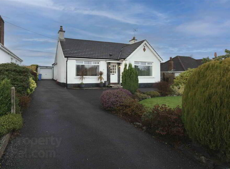 57 Queensway, Lambeg, Lisburn, BT27 4QN photo