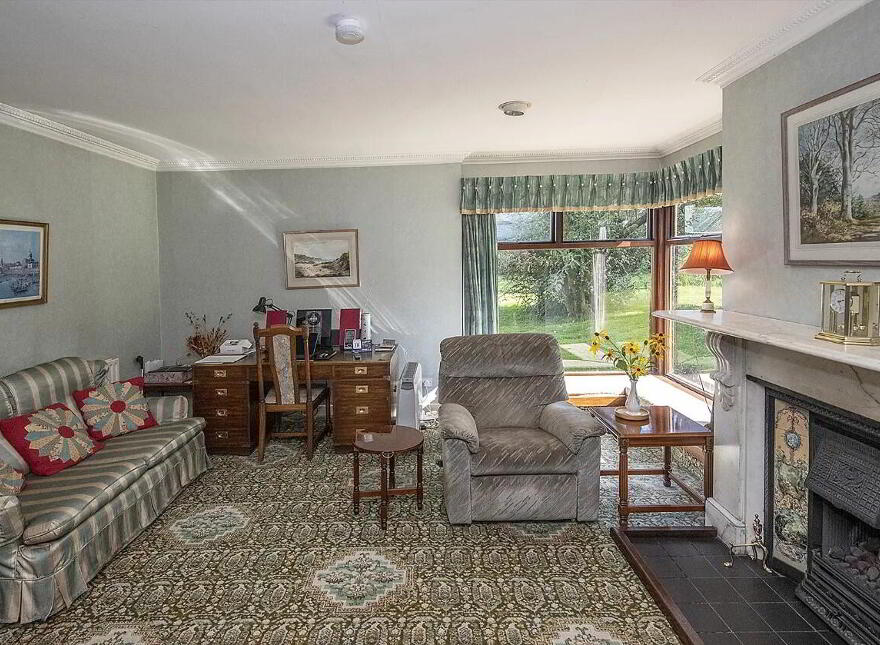 Linden, North Mall, Lismore, P51YW63