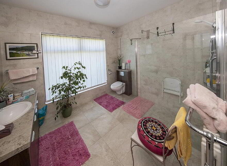 Linden, North Mall, Lismore, P51YW63
