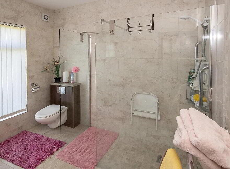 Linden, North Mall, Lismore, P51YW63