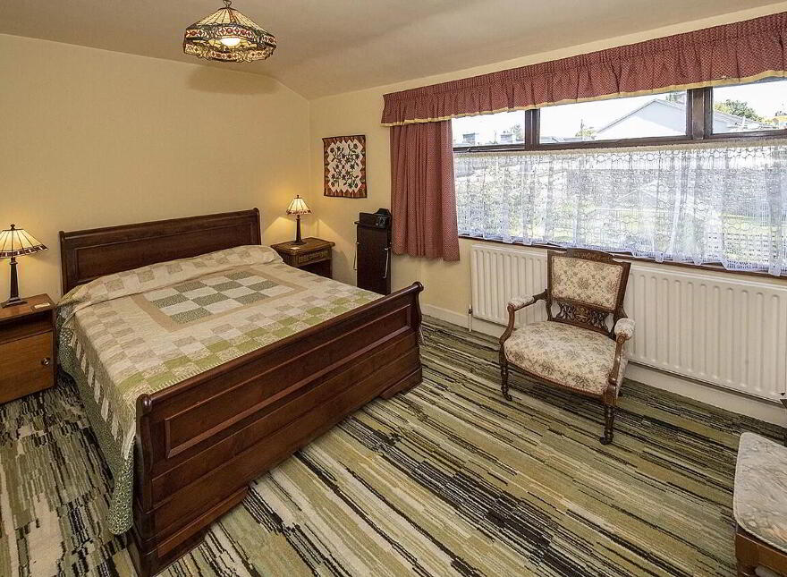 Linden, North Mall, Lismore, P51YW63