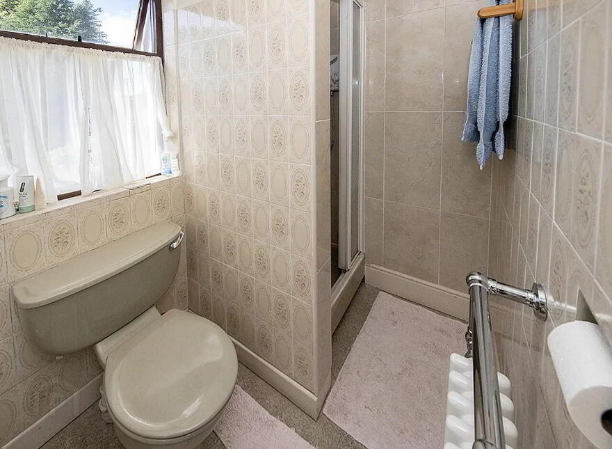 Linden, North Mall, Lismore, P51YW63