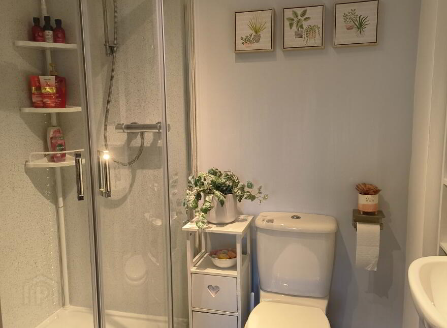 Unit 6e, The Demesne, Carryduff, BT8 8GW