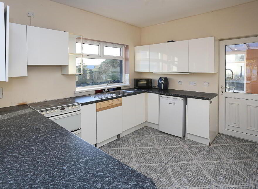 2 Dunover Road, Ballywalter, BT22 2LE