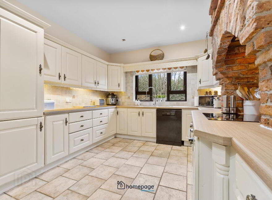 7 Sycamore Heights, Park, Derry / Londonderry, BT47 4BW