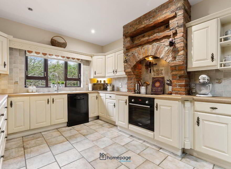 7 Sycamore Heights, Park, Derry / Londonderry, BT47 4BW