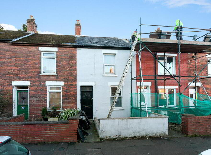 72 Olympia Drive, Belfast, BT12 6NH photo