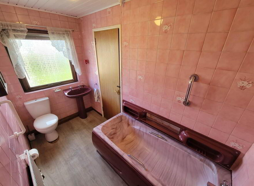 49 Linn Road, Larne, BT40 2BQ