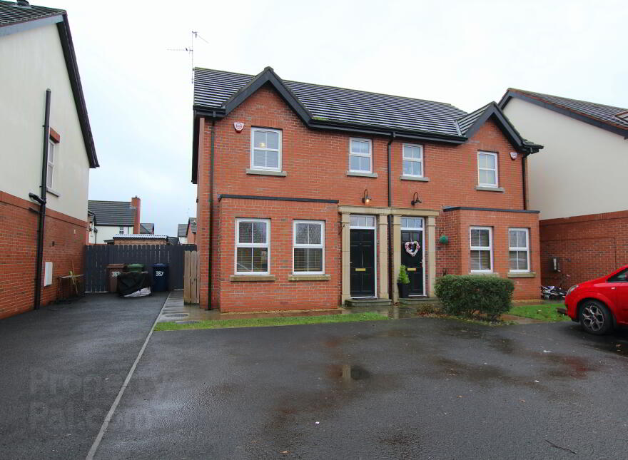 369 Belvedere Manor, Lurgan, BT67 9NT photo